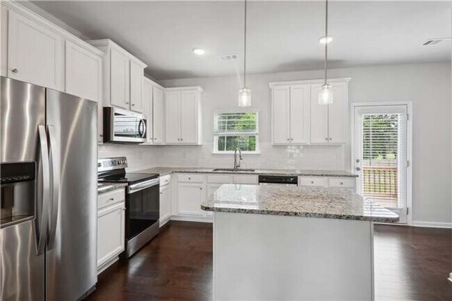 Photo - 2611 Hedgeway Cir