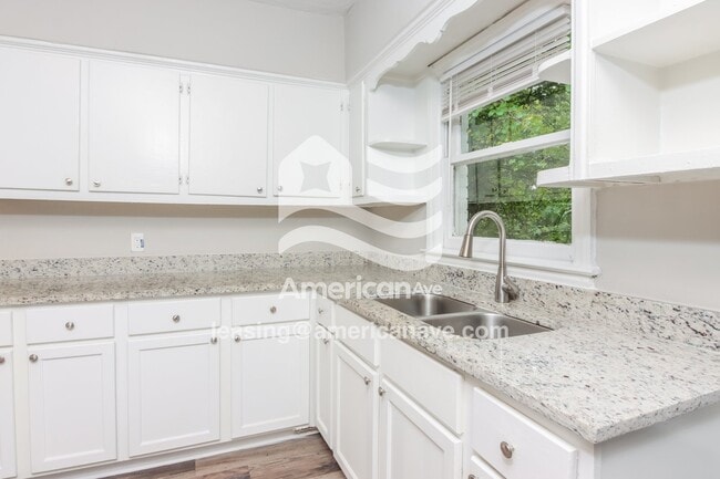 Photo - 3941 Mosley Dr