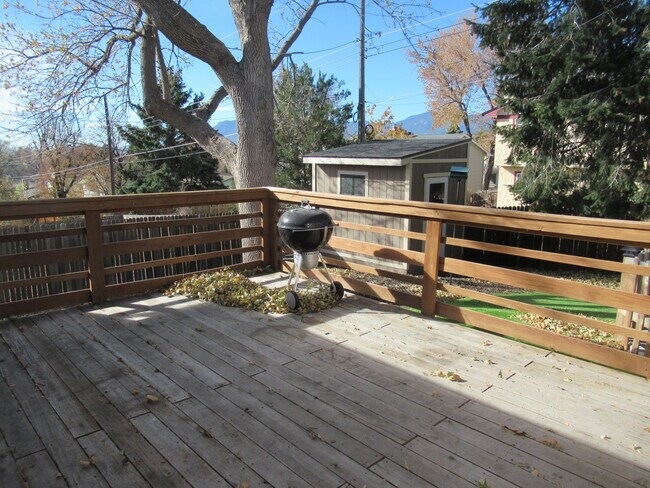 Photo - 1410 Auburn Dr House