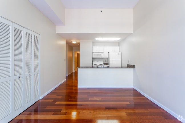 Photo - CenterPointe Apartments