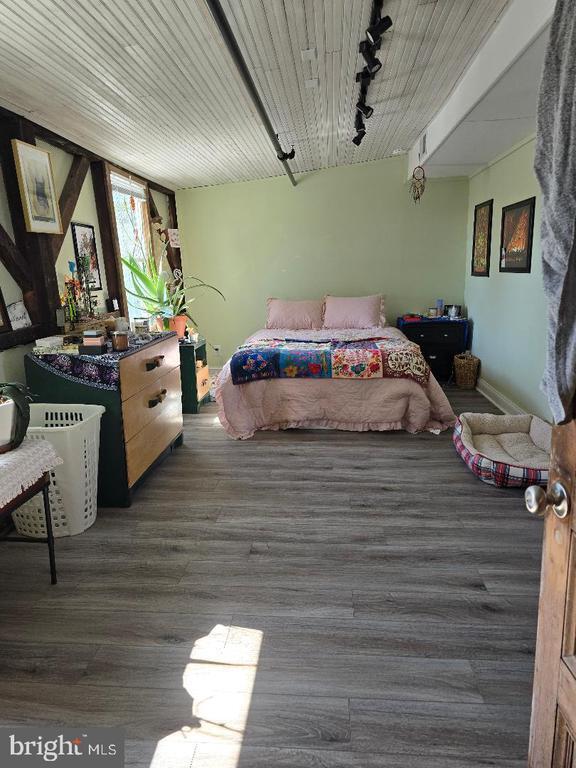 Photo - 6 W Loudoun St