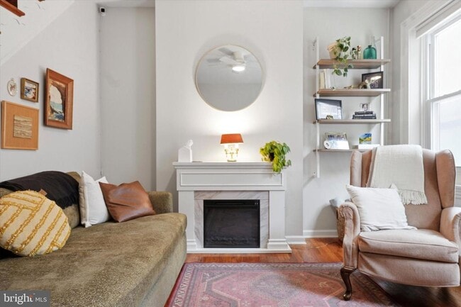 Photo - 1233 E Colona St