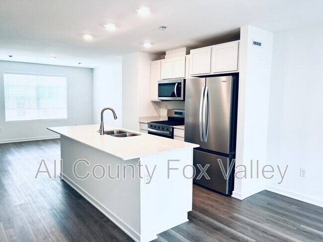 Photo - 879 Briar Gln Ct