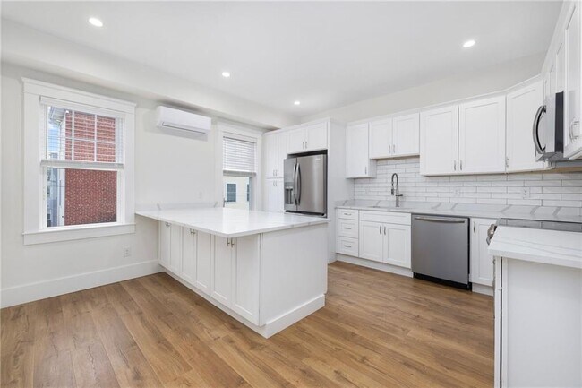 Photo - 54 Sutton St Unit 5