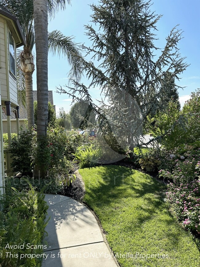 Photo - 5033 W Wren Ave