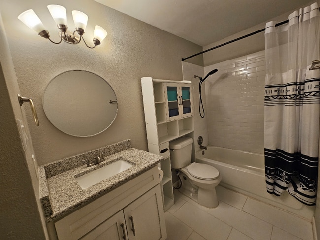 Photo - 19403 Youngtree Cir