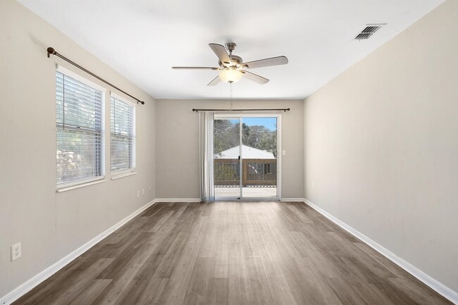 207 9th St Unit B