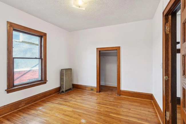 Photo - 104 W 27th St Unidad 1