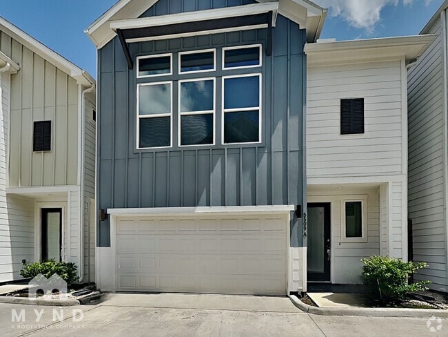Building Photo - 5509 Beall St Rental