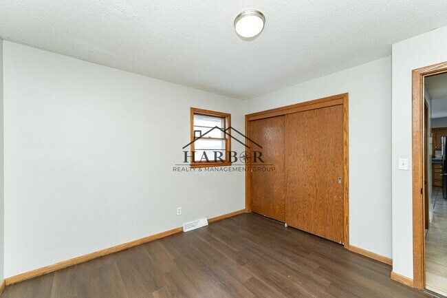 Photo - Recently Renovated 5 Bedroom Home! *1/2 OFF FIRST MONTH OF RENT*
