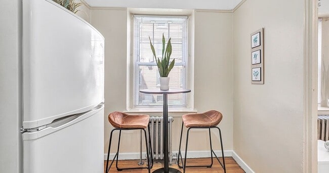 Model-Kitchen-03-Howe-Place-New-Haven-CT-4 - Howe Place