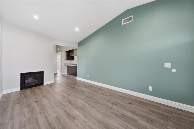 Photo - 4006-4008 Tricia Way Unit 4008 Tricia Way