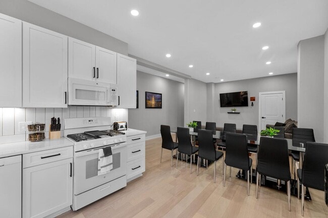 Photo - 1017 Euclid St NW Unit #1