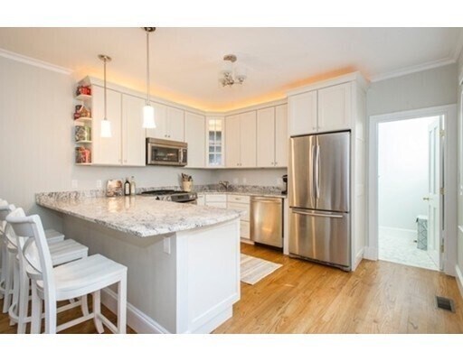 Building Photo - 37 Mt Vernon St Unit 1 Rental