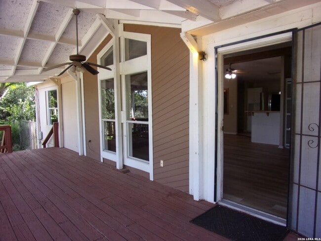 Photo - 252 Sir Winston Dr