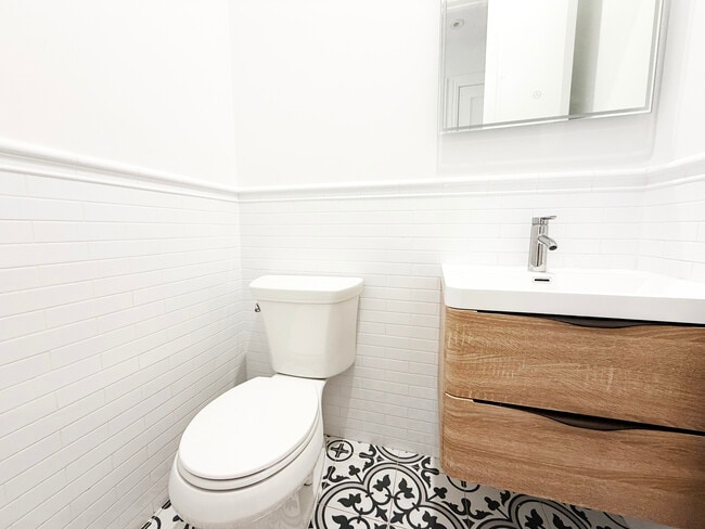 Photo - 333 Tompkins Ave Unidad #2