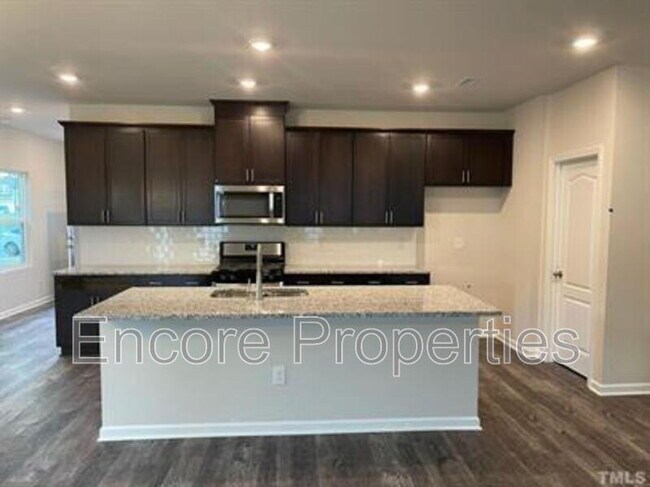 Photo - 137 Wilbur Lake Dr