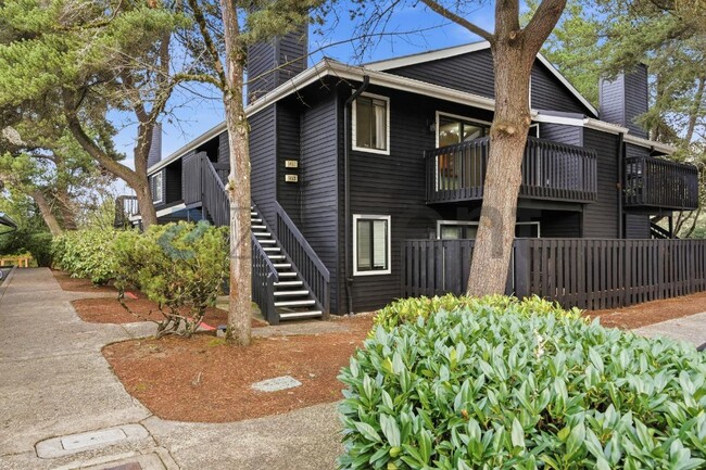 Photo - 14511 SW Grayling Ln