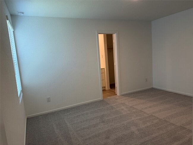 957 Pertuso Ln