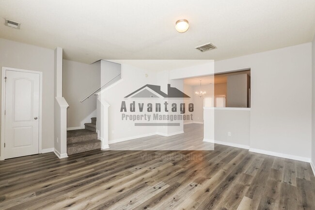 Photo - 107 Bagby Ct