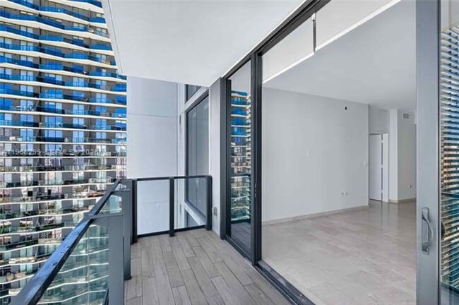 Photo - 88 SW 7th St Unit 88 SW 7th St 3003