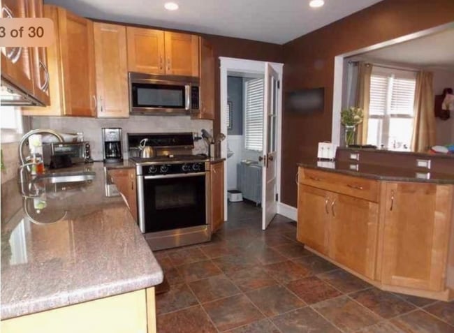 Photo - 207 E 11th Ave