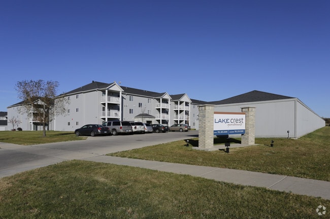 Lake Crest - Lake Crest