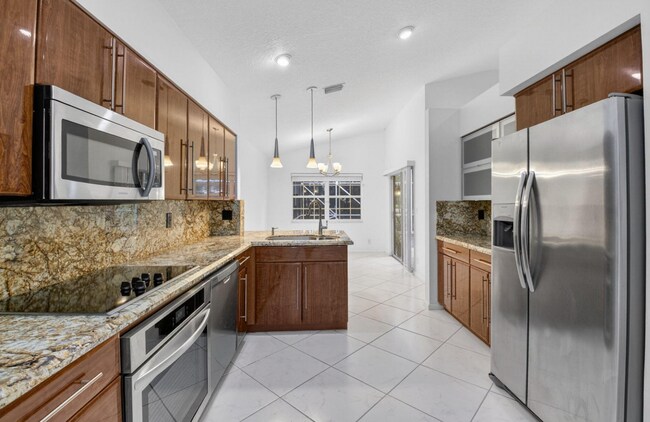 Photo - 7558 Ironbridge Cir