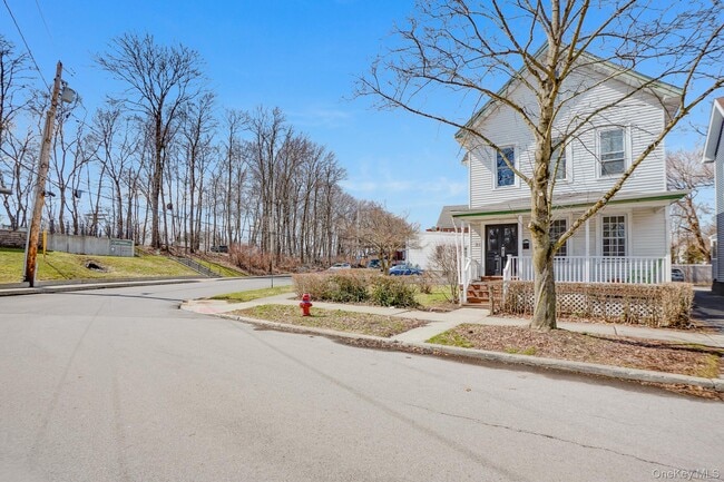 Photo - 27 Orchard Pl