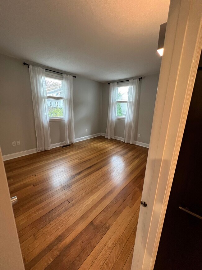 Photo - 185 Madison St Unit 1