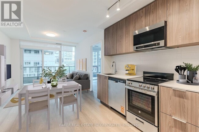 Photo - 223 Redpath Ave Unit 202