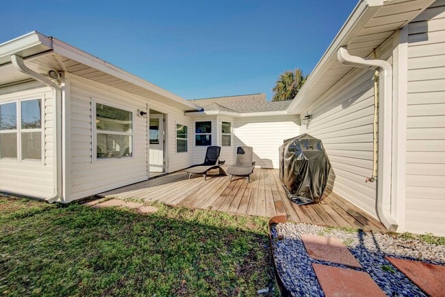 Photo - 1007 Cypress Ave