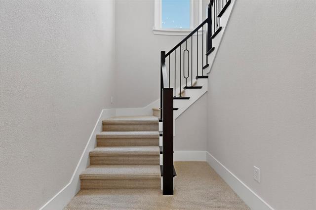 Photo - 15592 Songbird St