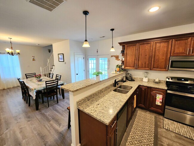 Photo - 4 Bedroom Single Family Home near Naval Station Norfolk