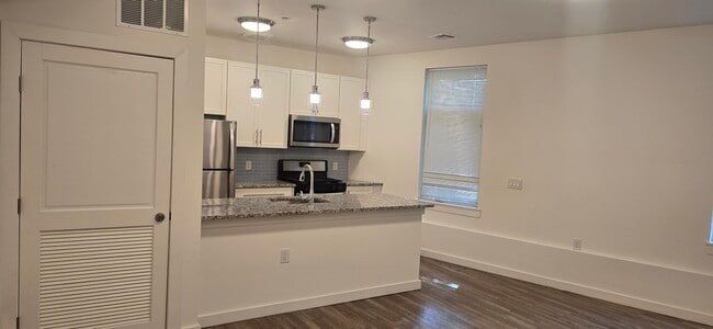 Photo - 61 Virginia Ave Unit 203