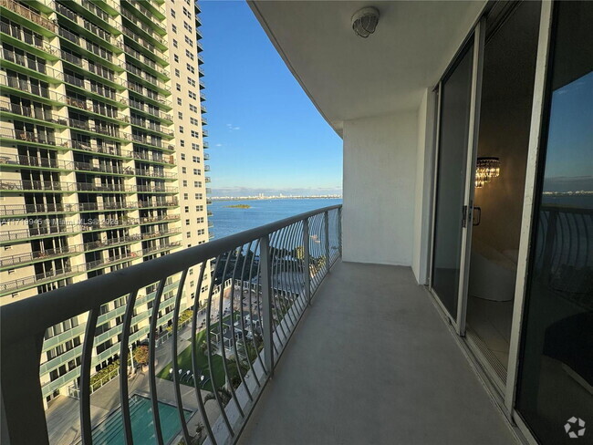 Building Photo - 1750 N Bayshore Dr Unit 1907 Rental