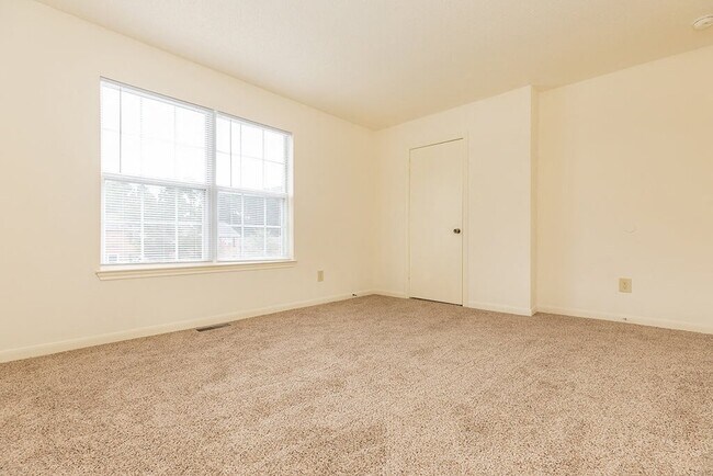 Photo - Greens of Pine Glen Apartments