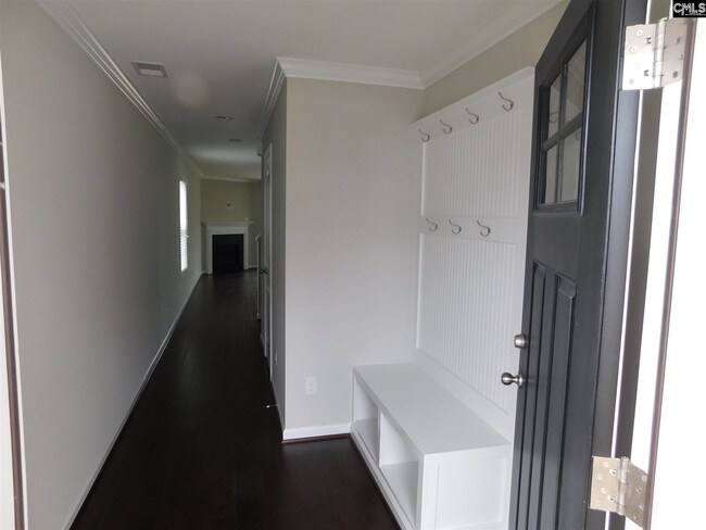 Photo - 2081 Bankwell Rd