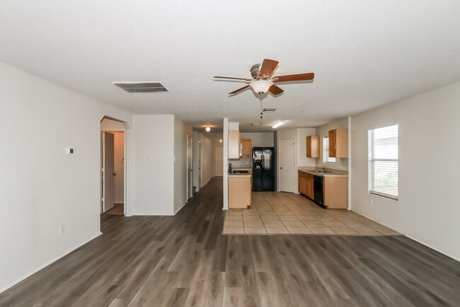 Photo - 3826 Rowlock Vine Dr