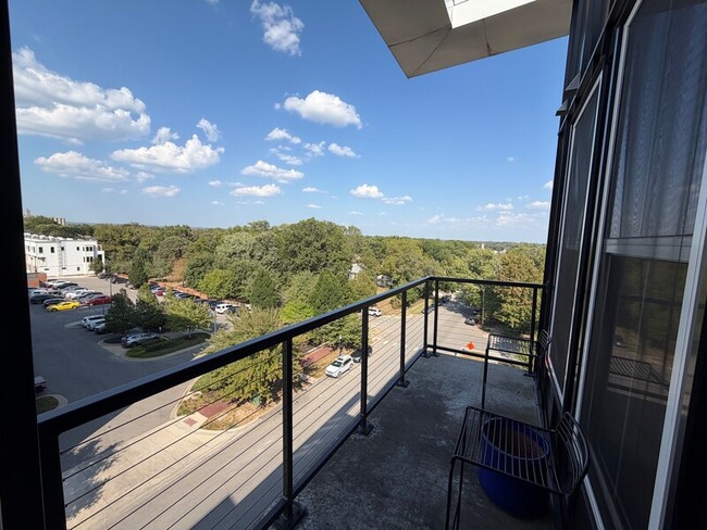 Photo - 800 New Hampshire St Unit #514