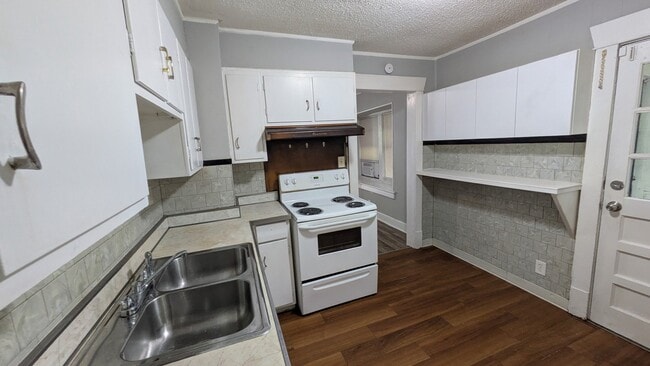 Photo - 1118 S Pope Ave