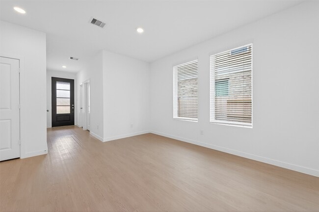 Photo - 13071 Pne Trace St