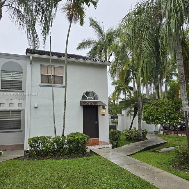 Building Photo - 4651 NW 97th Ct Unit 33 Rental