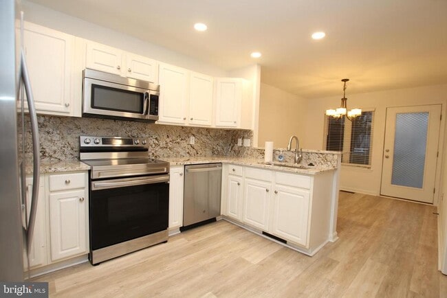 Photo - 117 Lakeside Dr