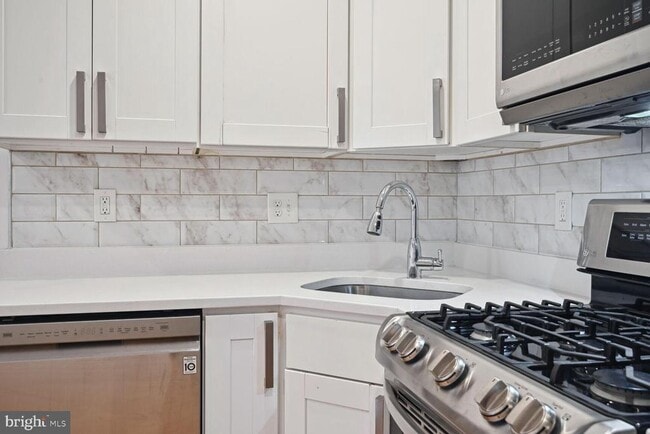 1224 Holbrook St NE Unit 1