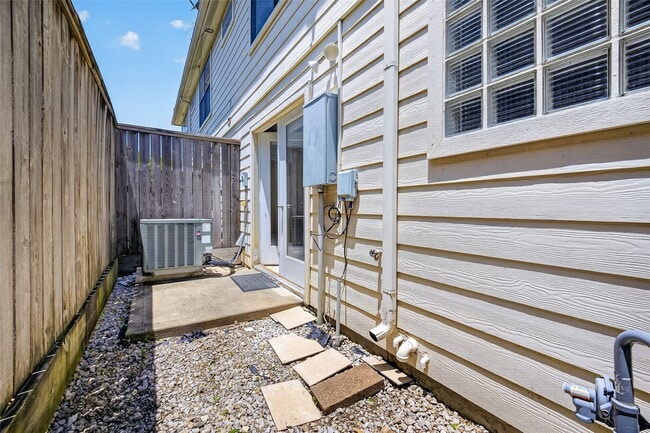 5941 S Loop E Unit 503