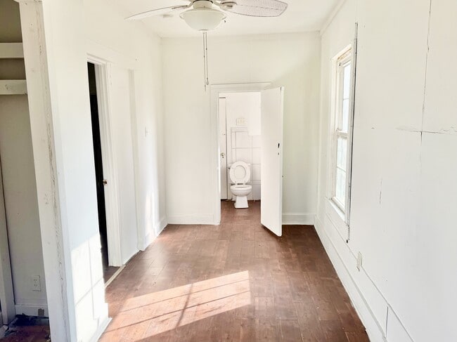 Photo - 119 N Baxter St