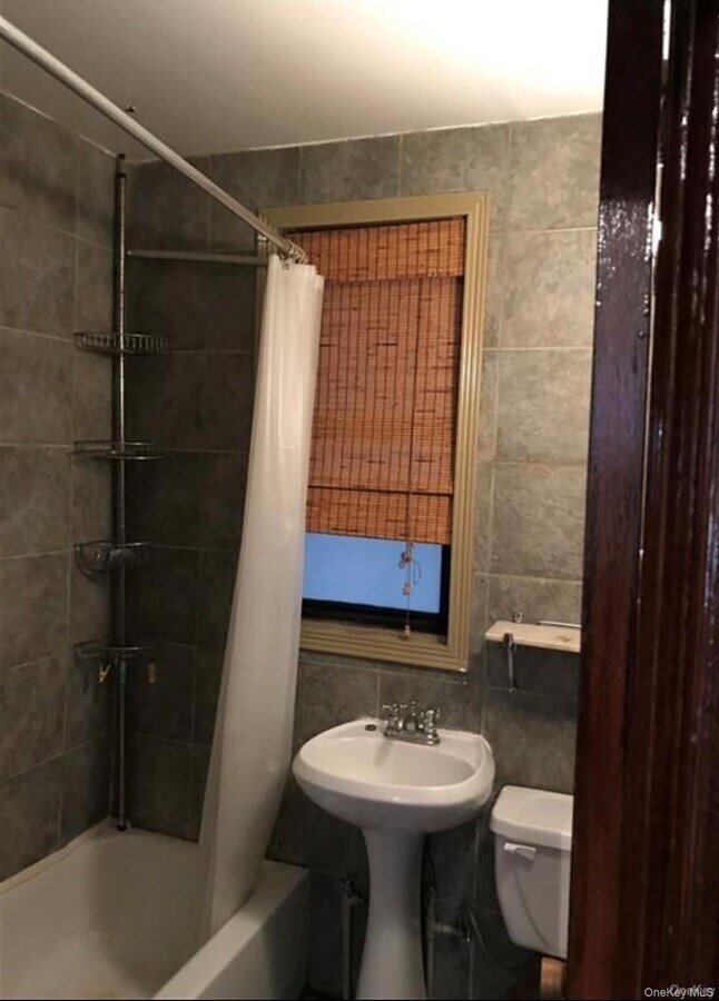 Photo - 740 S Oak Dr