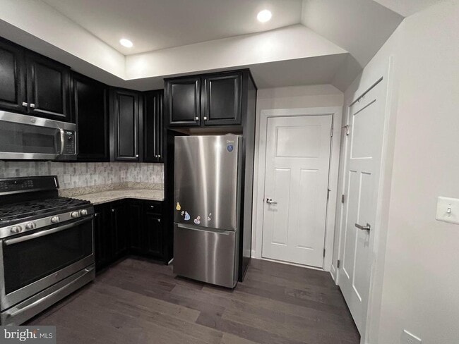 Photo - 42593 Burbank Terrace