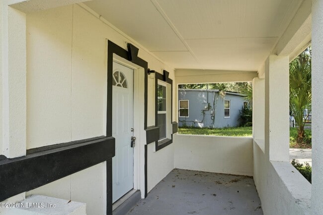 Photo - 5846 Abelia Rd